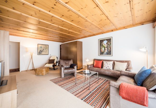 Ferienwohnung in Laax - LAAX Homes - Val Signina 1-13a