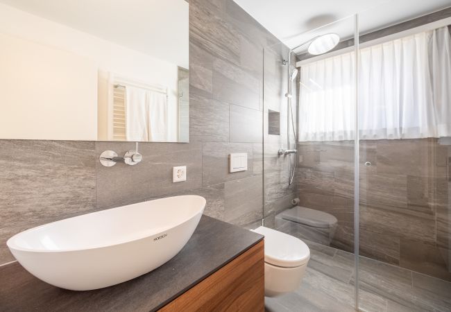 Ferienwohnung in Flims Dorf - LAAX Homes - Casa Majo 5.5 Ferienwohnung in Flims Dorf - LAAX Homes - Casa Majo 5.5