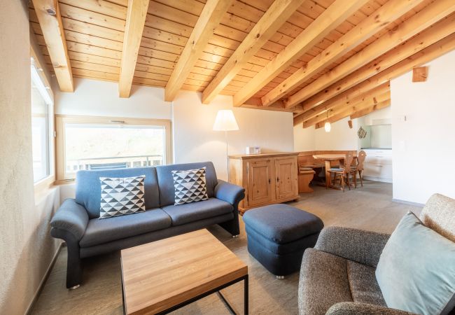 Ferienwohnung in Laax - LAAX Homes -  Casa Darschalè 11