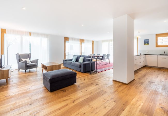 Wohnbereich_ Taviarna 1.9_Laax Murschetg Ferienwohnung in Laax - LAAX Homes - Taviarna Laax 1.9