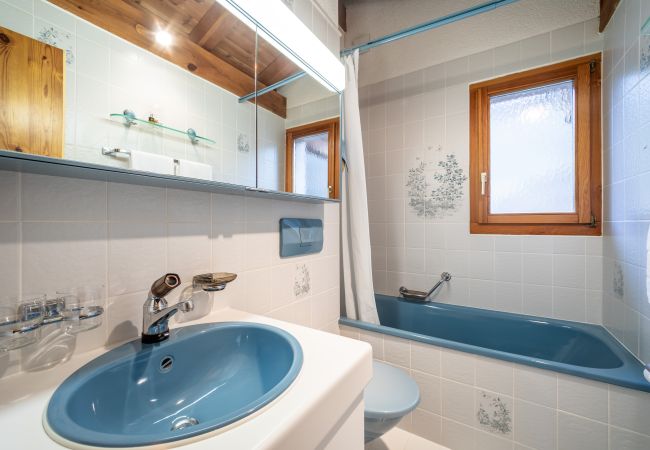 Ferienwohnung in Falera - LAAX Homes -Casa Ansiel Ferienwohnung in Falera - LAAX Homes -Casa Ansiel