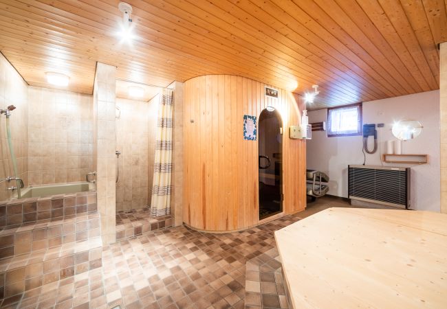 Ferienwohnung in Falera - LAAX Homes -Casa Ansiel Ferienwohnung in Falera - LAAX Homes -Casa Ansiel